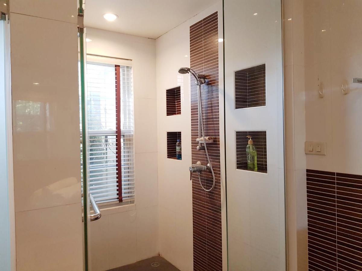 Prompimarn Villa Toscana Bangkok Exterior foto
